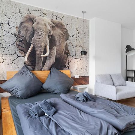 Apartment 1, Direkt Am Bahnhof Ахен Экстерьер фото