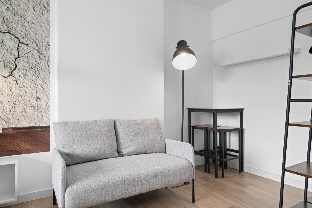 Apartment 1, Direkt Am Bahnhof Ахен Экстерьер фото
